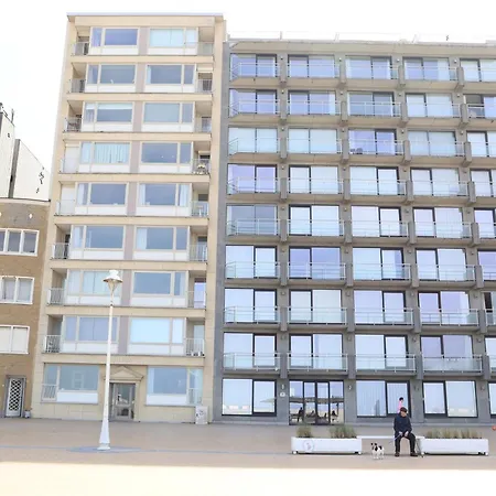 아파트 Four Fine 0402 With Beautiful Sea View 니우포르트